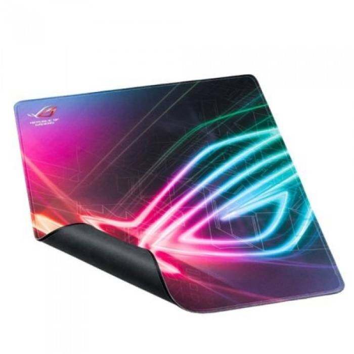 Asus ROG STRIX EDGE Mousepad 1